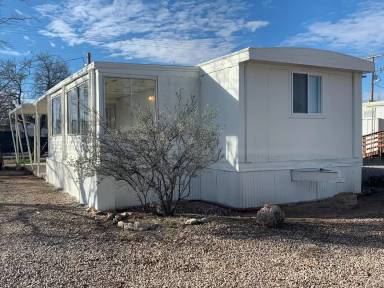 Main picture of 808 W Green Ln