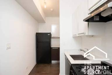 Main picture of 5054 N Winthrop Ave