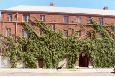 Main picture of 1140 E Rio Grande Ave