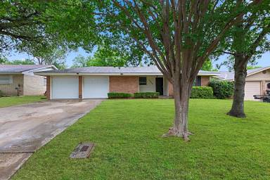 Main picture of 3809 Lancelot Ln