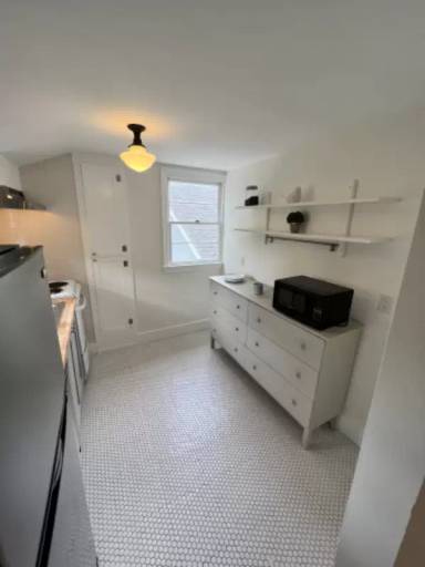 Main picture of 1739 Lyndale Blvd