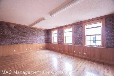 Main picture of 16 N Cedar Ave