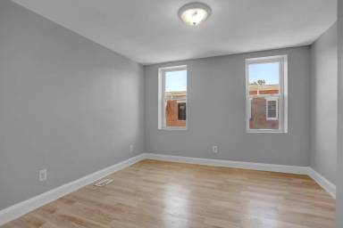 Main picture of 911 N Belnord Ave