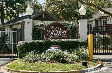 Main picture of 1337 Airport Dr
