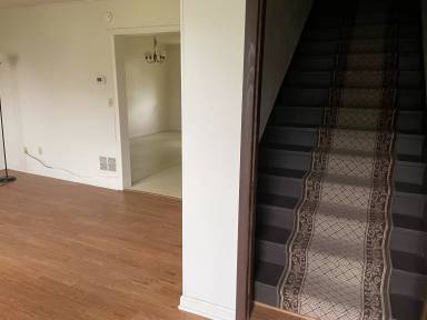 Main picture of 2 Hickory Ave