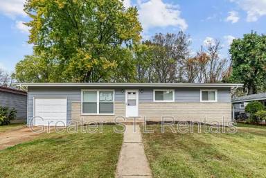 Main picture of 385 Moule Dr
