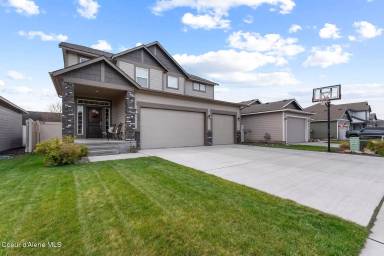 Main picture of 984 E Allenby Ave