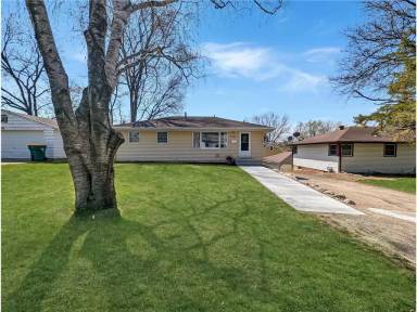 Main picture of 5917 34th Ave N
