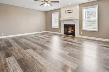 Main picture of 542 Tacoma Dr