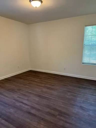 Main picture of 232 McIntosh Ave NE