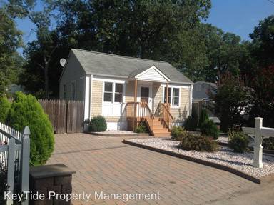 Main picture of 11 Washington Dr
