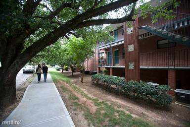 Main picture of 921 Myrtle St NE