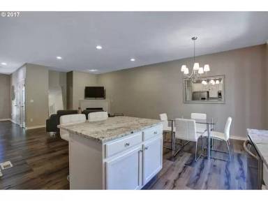 Main picture of 20295 Hoodview Ave