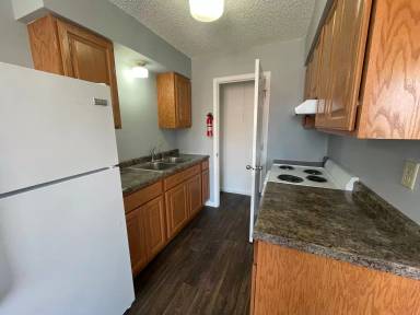 Main picture of 505 Barclay St
