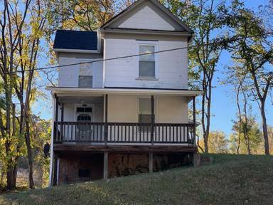 Main picture of 3217 Hill St