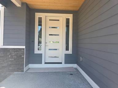 Main picture of 823 198th Street Ct E