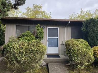 Main picture of 8707 SW Terwilliger Blvd