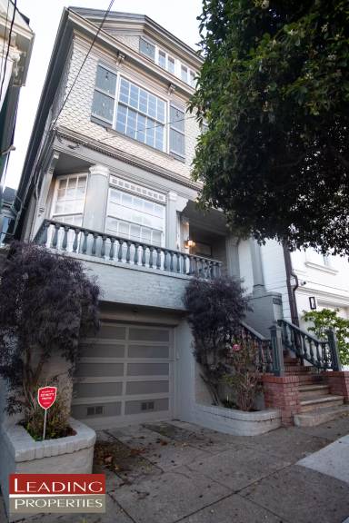 Main picture of 2021 Baker St