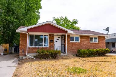 Main picture of 1546 Kimes St