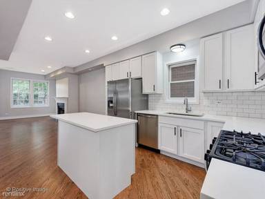 Main picture of 2639 N Wayne Ave