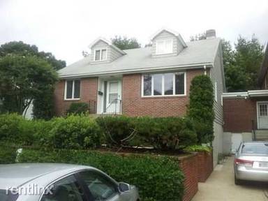 Main picture of 53 Jackson St