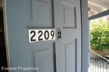 Main picture of 2209 Dwight Way