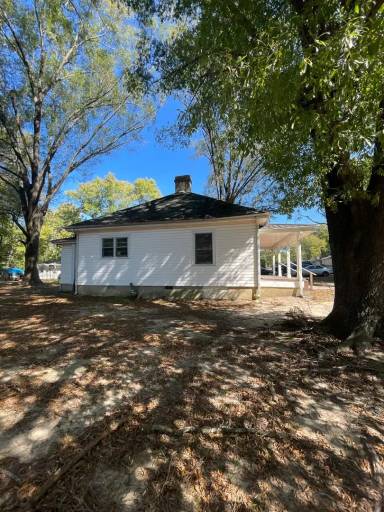 Main picture of 229 Temple Ave