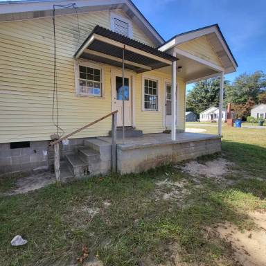 Main picture of 120 Hillcrest Dr