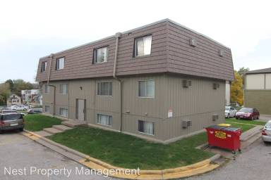 Main picture of 612 S Van Buren St