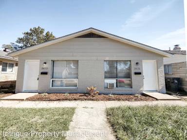 Main picture of 2415 S State Ave