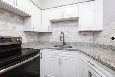 Main picture of 6419 Montgomery Rd