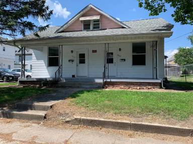 Main picture of 660 Oak St