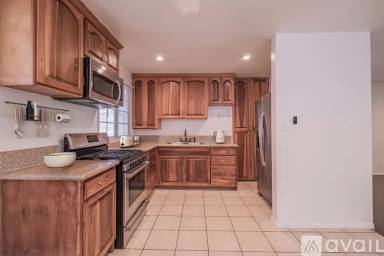Main picture of 8439 Barnsley Ave