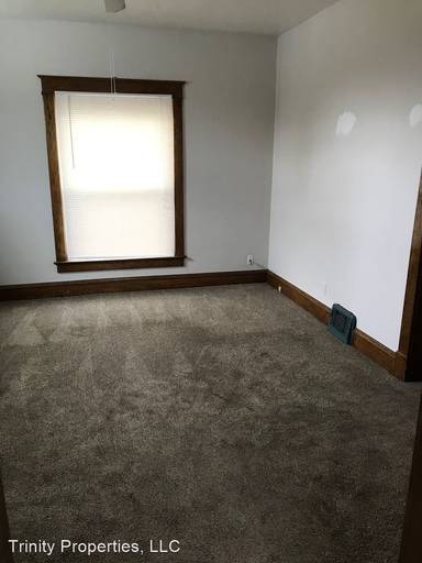 Main picture of 619 W Market St