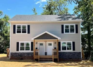 Main picture of 2232 Duke St