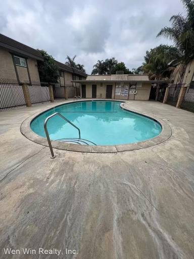 Main picture of 12835 10th St Apartments