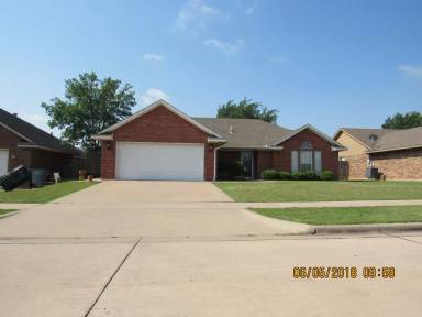 Main picture of 6804 SW Baywood Dr