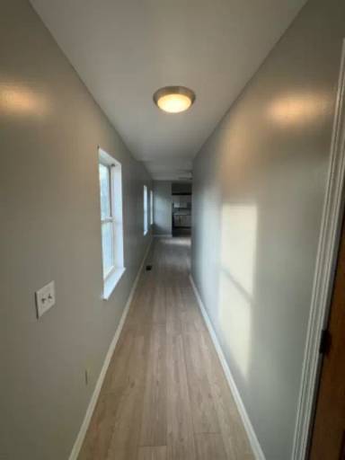 Main picture of 101 N Main St