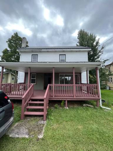 Main picture of 112 Beach St