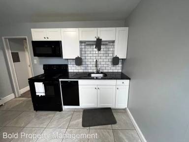 Main picture of 40 N 11th St
