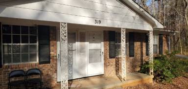 Main picture of 315 Elm St
