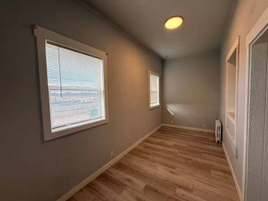 Main picture of 1767 S Broadway