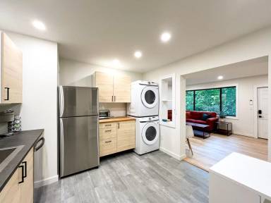 Main picture of 709 Nelson Dr