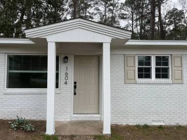 Main picture of 1602 Northwood St