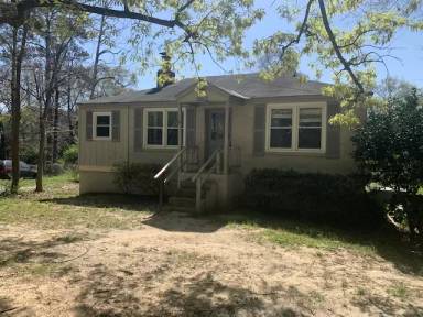 Main picture of 5852 E Heights Dr