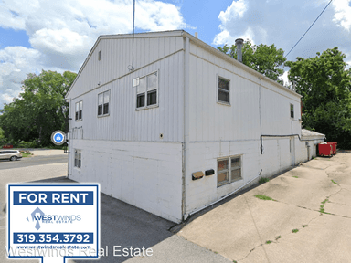Main picture of 527 S Riverside Dr