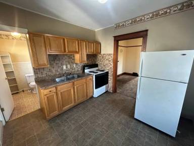 Main picture of 703 Prospect Ave