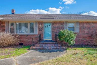 Main picture of 2504 Beaufort Ave