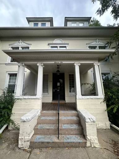 Main picture of 1110 N Clarkson St