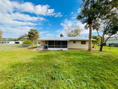Main picture of 5607 Myrtle Dr